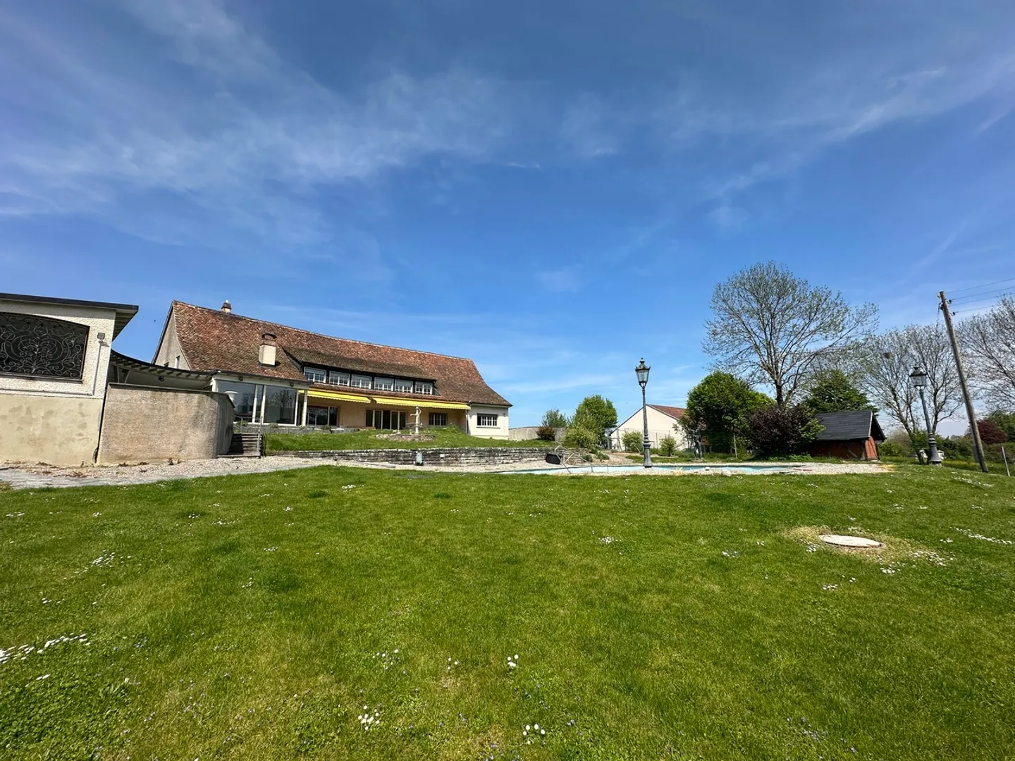 Belle villa avec piscine et beaucoup de terrain éventuellement avec jardin et restaurant - Photo 15 sur 20