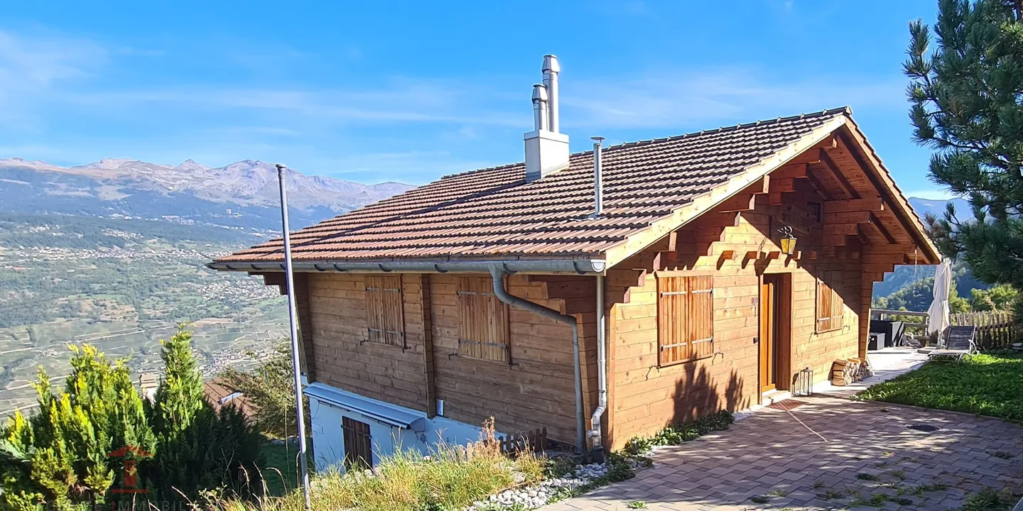 Casa bifamiliare ristrutturata con gusto, parte superiore - Foto 1 di 11
