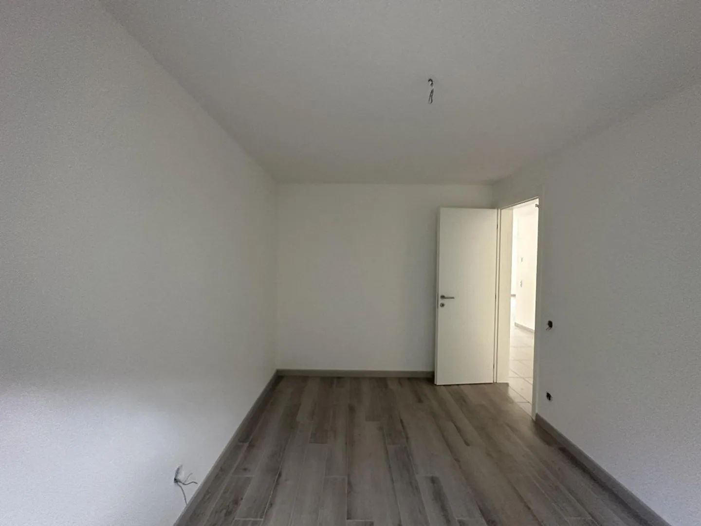 Appartamento Luminoso Vicino al Confine - Foto 5 di 10