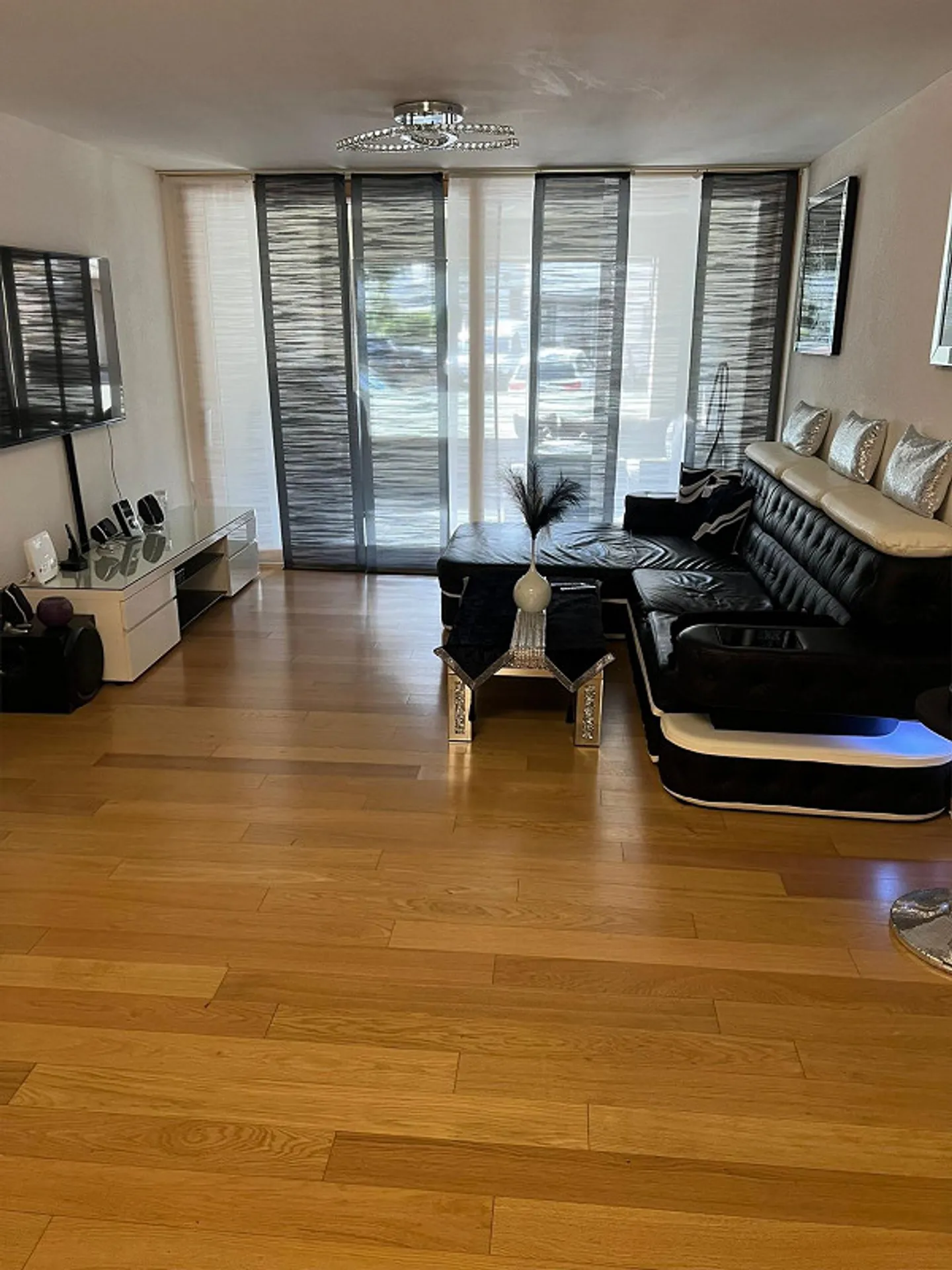 Appartamento moderno di 3,5 locali nel centro del villaggio B04 - Foto 2 di 13