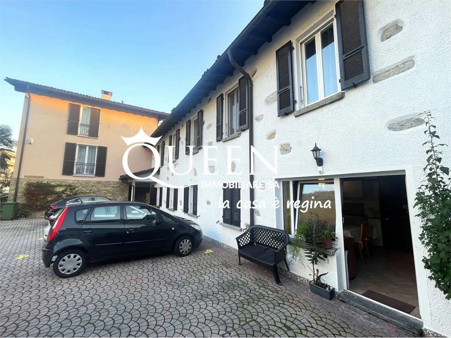 Vacallo: Schlafzimmer mit Bad im Erdgeschoss - Foto 8 von 9