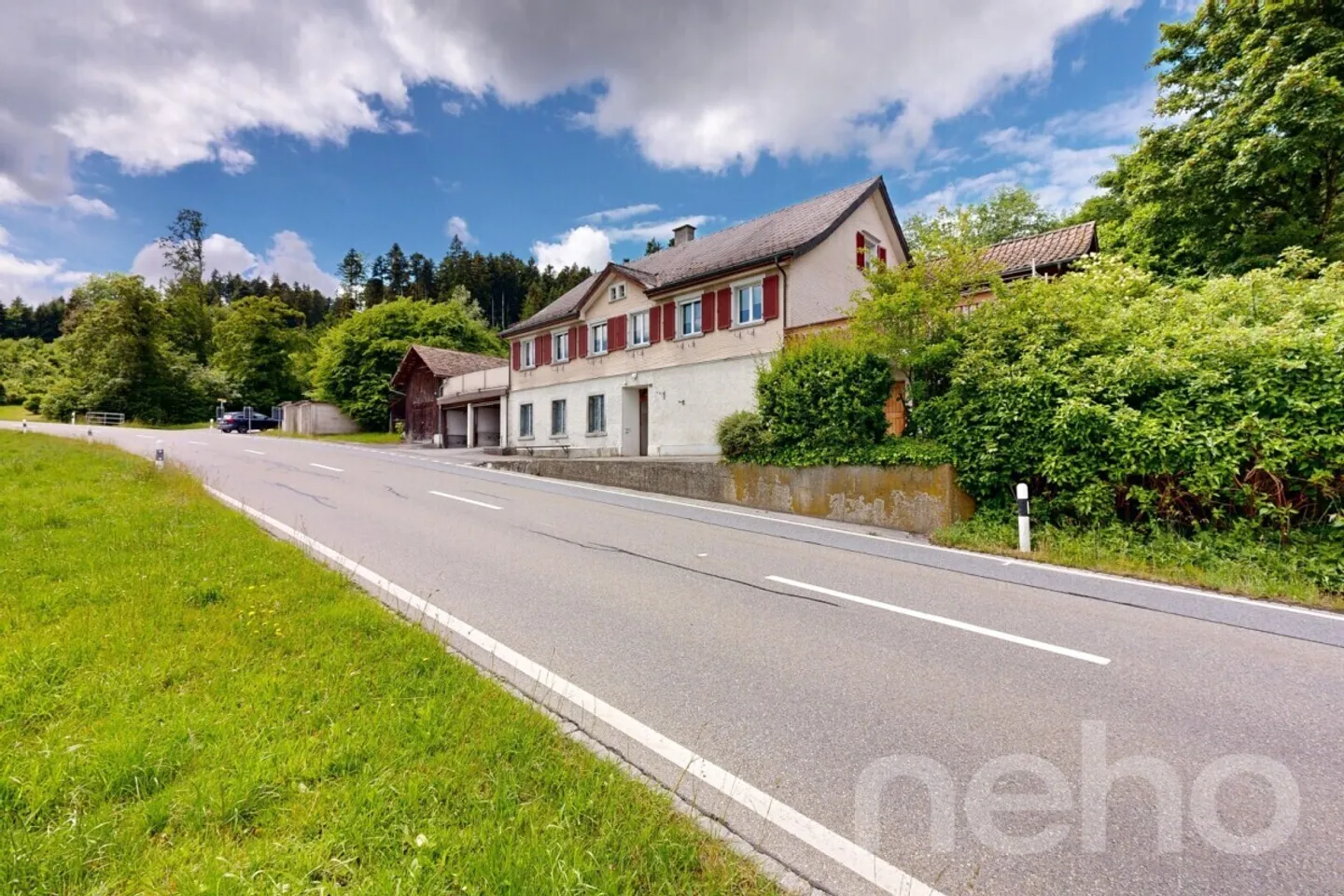 Einzigartiges Einfamilienhaus mit Potenzial - Foto 1 von 12