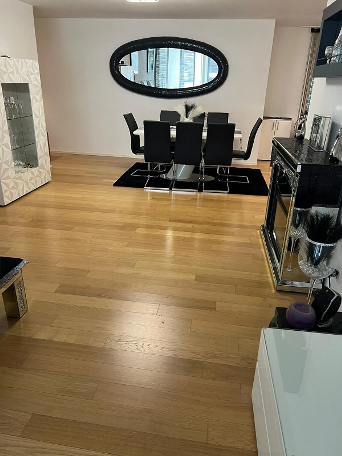 Appartamento moderno di 3,5 locali nel centro del villaggio B04 - Foto 1 di 13