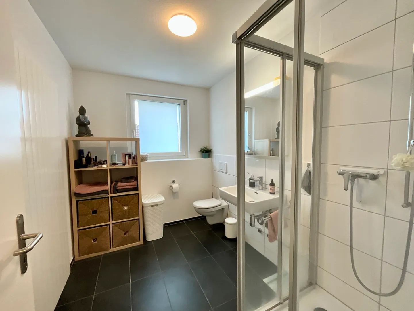 Appartamento 2.5 camere affascinante - Foto 3 di 6