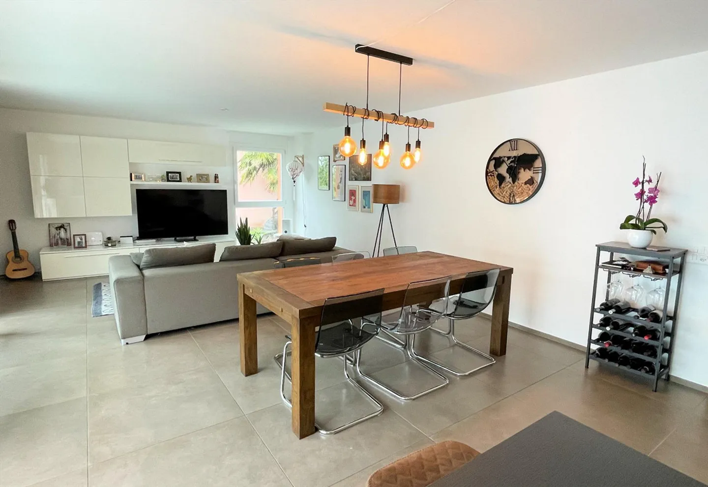 Spacious apartment on the top floor - Photo 5 of 13
