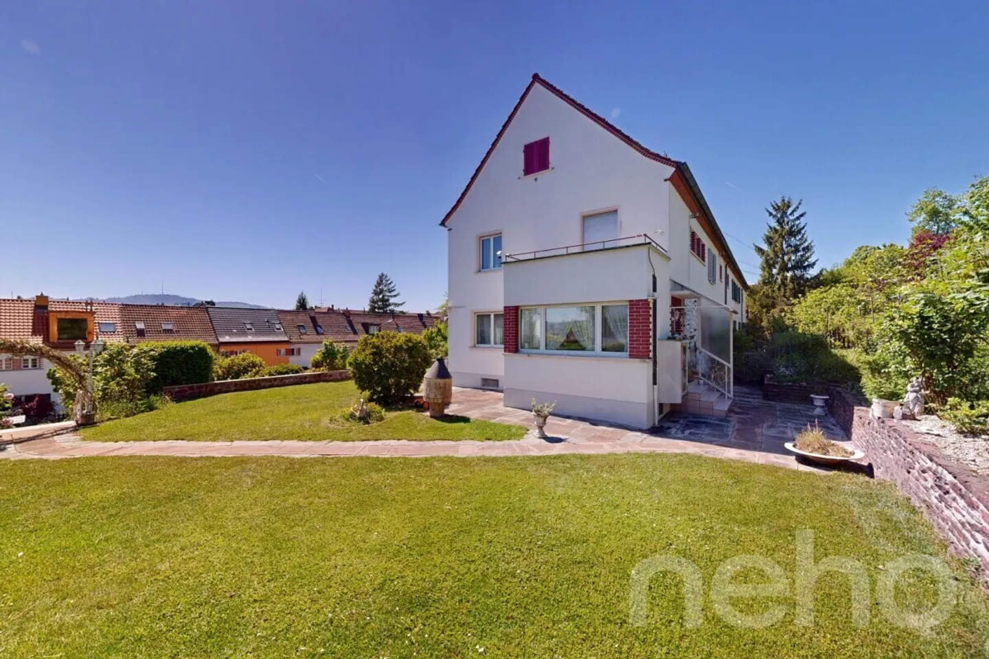 Incantevole casa a schiera angolare di 5,5 stanze in una posizione ambita a Zurigo - Foto 2 di 12