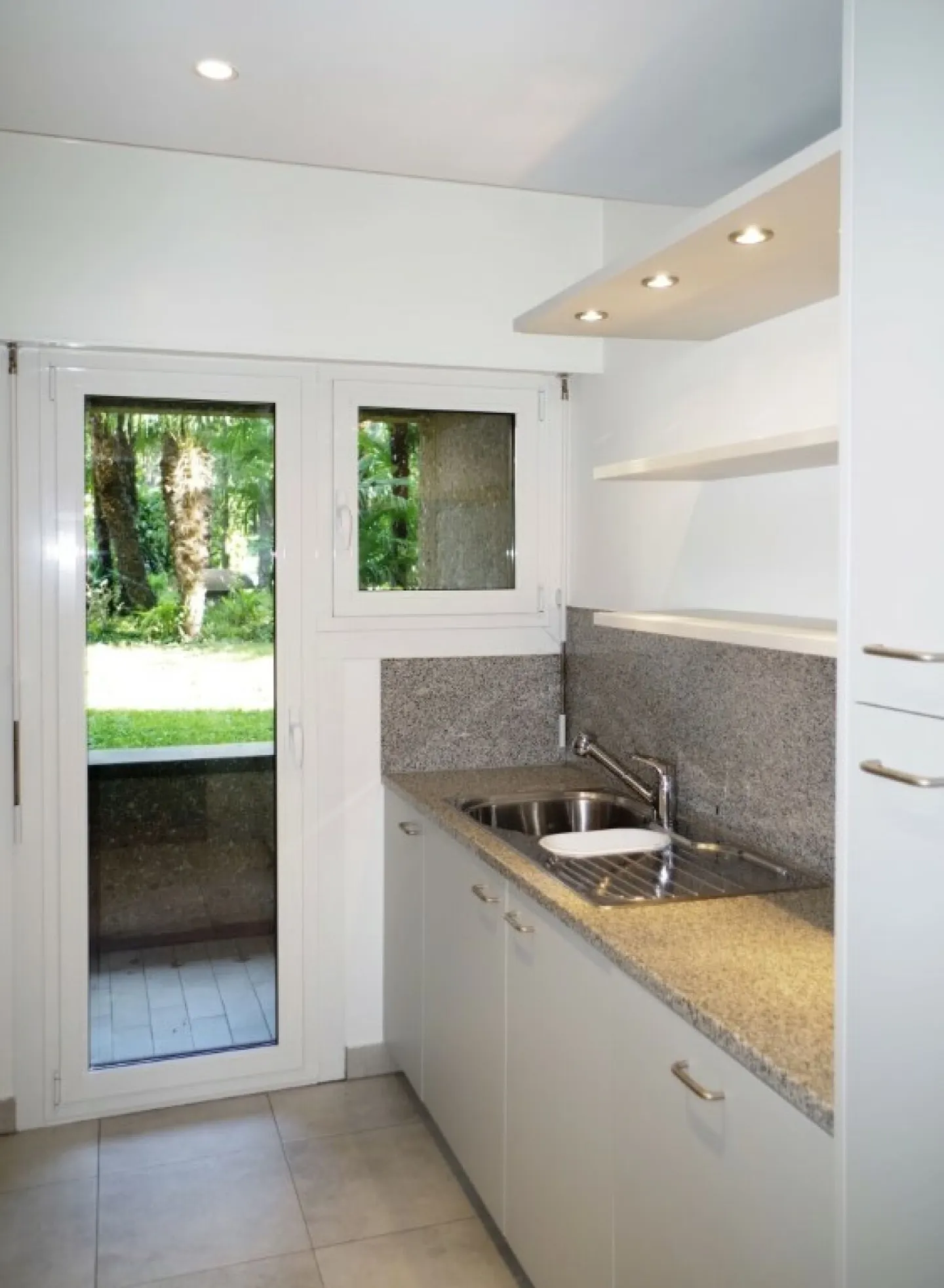 Helles und geräumiges 3 1/2-Zimmer-Apartment von 157 m² - Foto 6 von 10