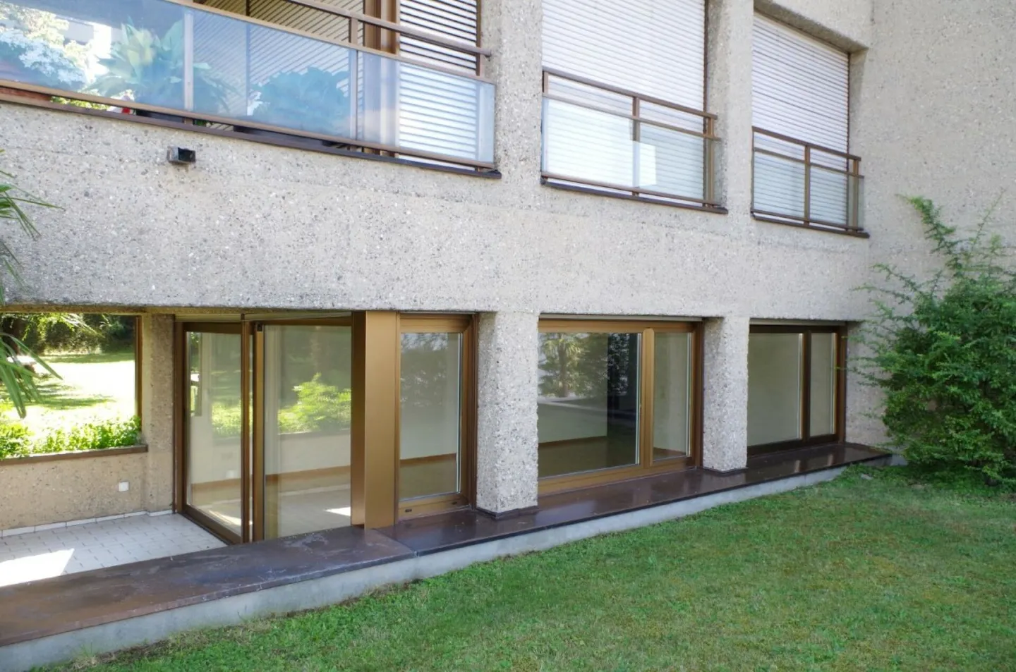 Helles und geräumiges 3 1/2-Zimmer-Apartment von 157 m² - Foto 4 von 10