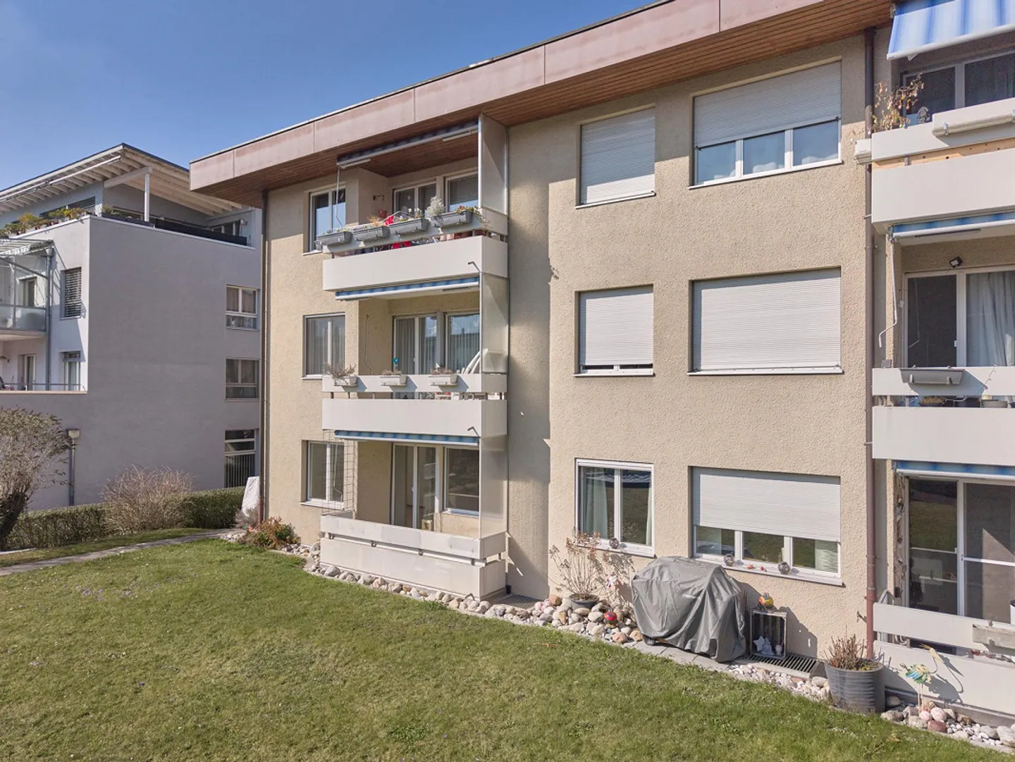 Vivere nel centro del villaggio di Uetendorf - Foto 4 di 10