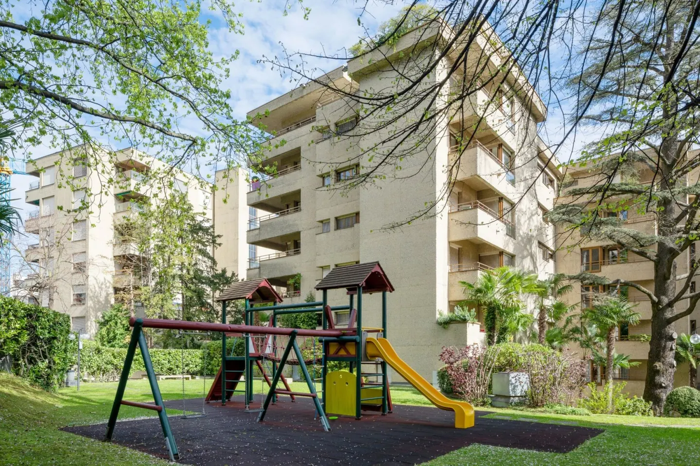 Helles und geräumiges 3 1/2-Zimmer-Apartment von 157 m² - Foto 10 von 10
