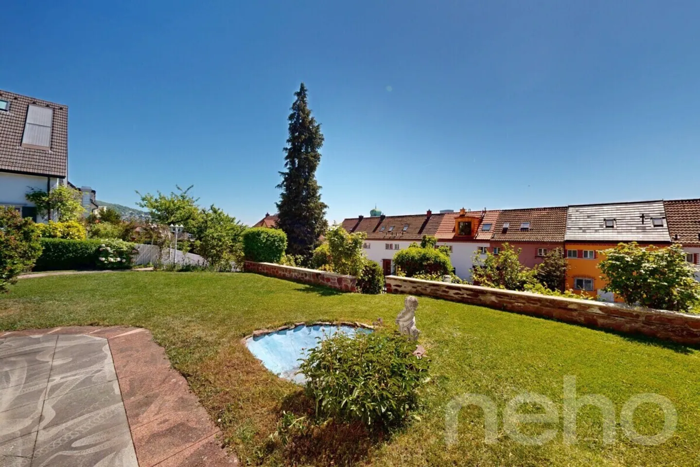 Incantevole casa a schiera angolare di 5,5 stanze in una posizione ambita a Zurigo - Foto 1 di 12