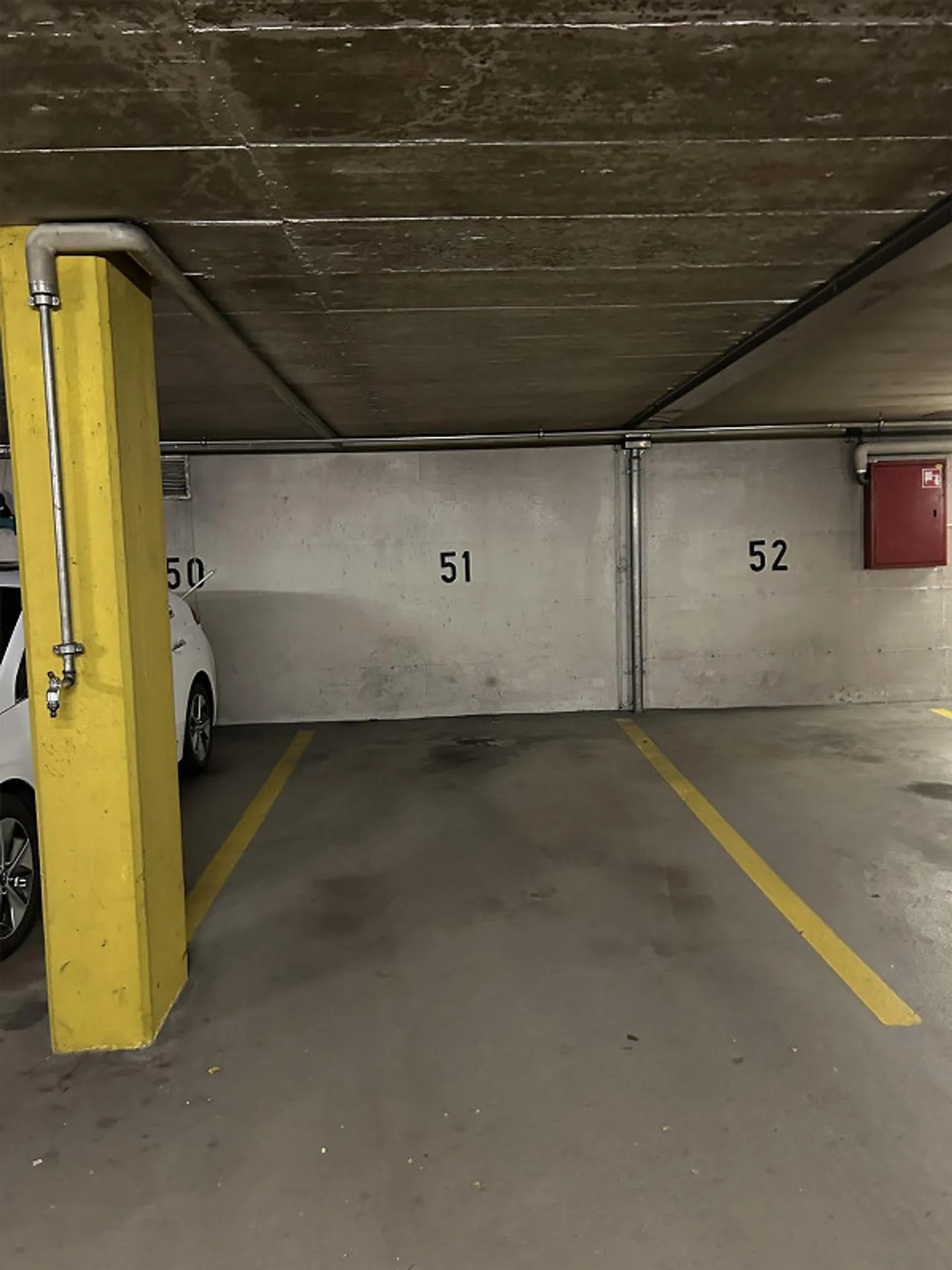 Div. Einstellplätze zu vermieten - Foto 7 von 7