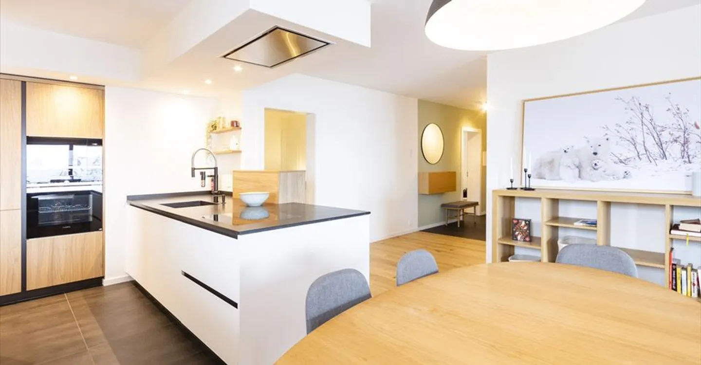 Charming Apartment - Photo 5 of 12