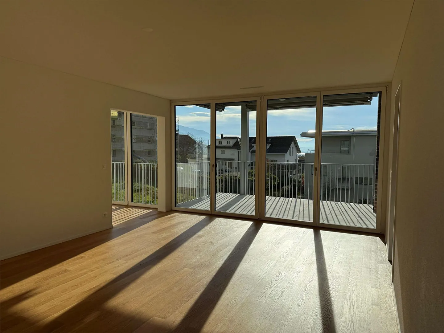 Appartement moderne de 5 pièces avec balcon à Baar - Photo 7 sur 8