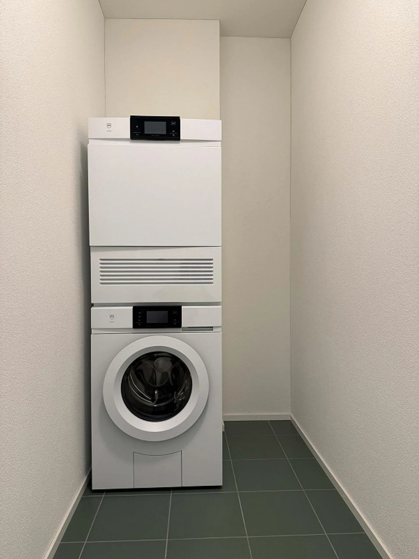 Appartement moderne de 5 pièces avec balcon à Baar - Photo 6 sur 8