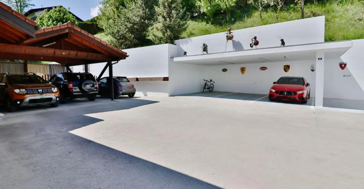 Magnificent property in PPE with 3 apartments (6.5 rooms + 3.5 rooms + 2.5 rooms) on - Photo 12 of 13