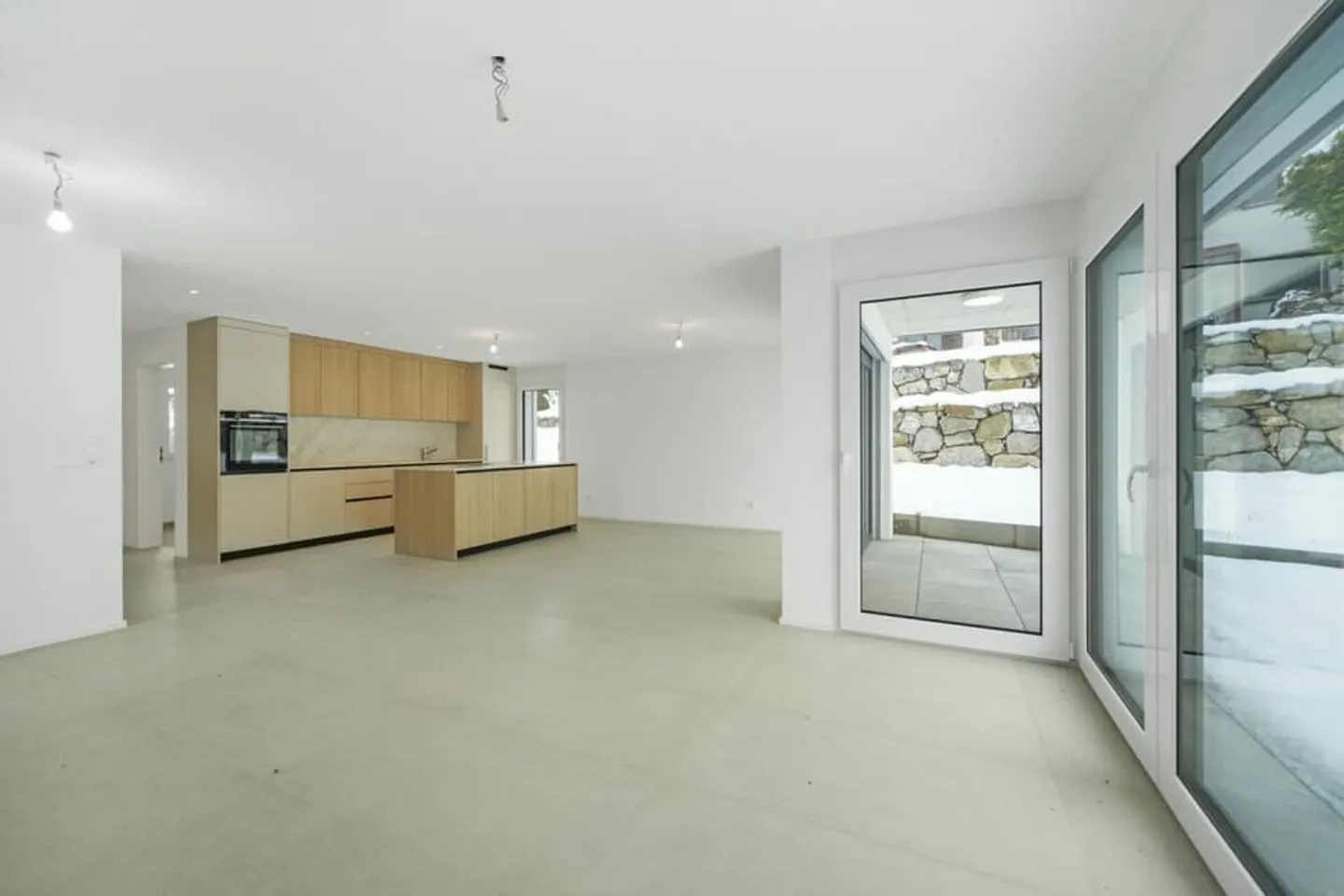 Confort de vie comme dans une maison individuelle - Photo 3 sur 13