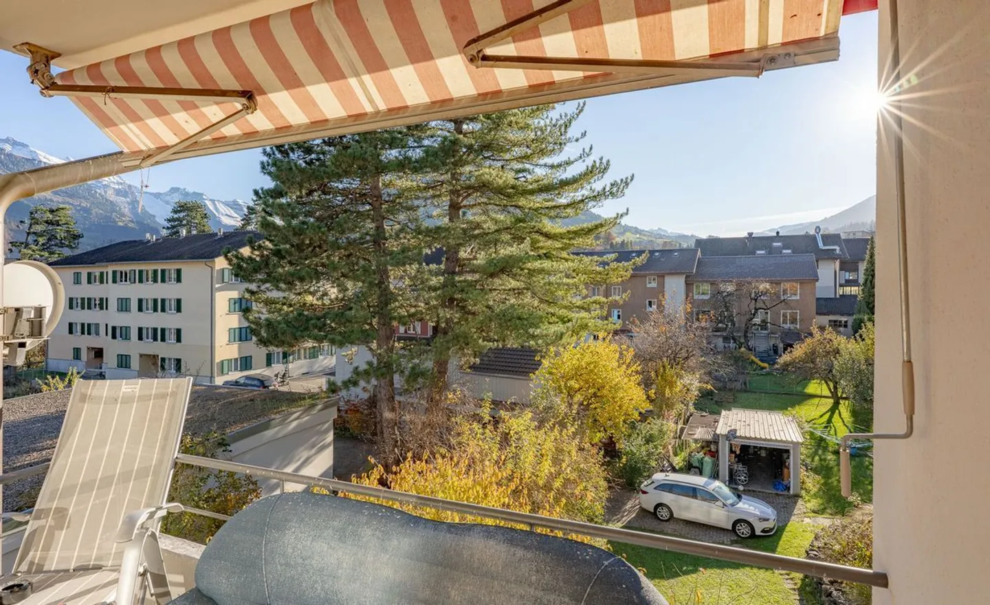 MFH WITH 6 APARTMENTS + COMMERCIAL PART - Photo 9 of 13