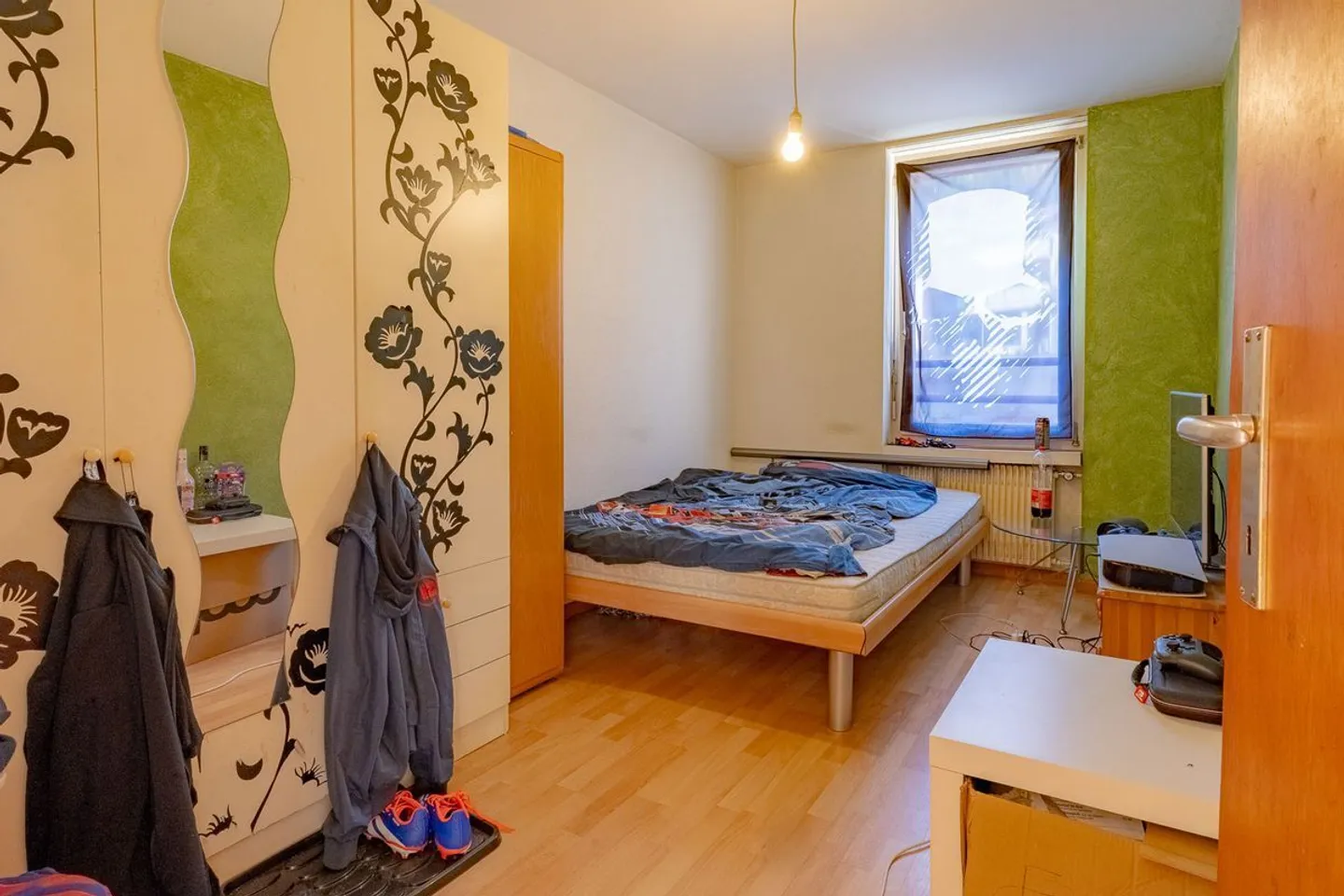 MFH WITH 6 APARTMENTS + COMMERCIAL PART - Photo 8 of 13