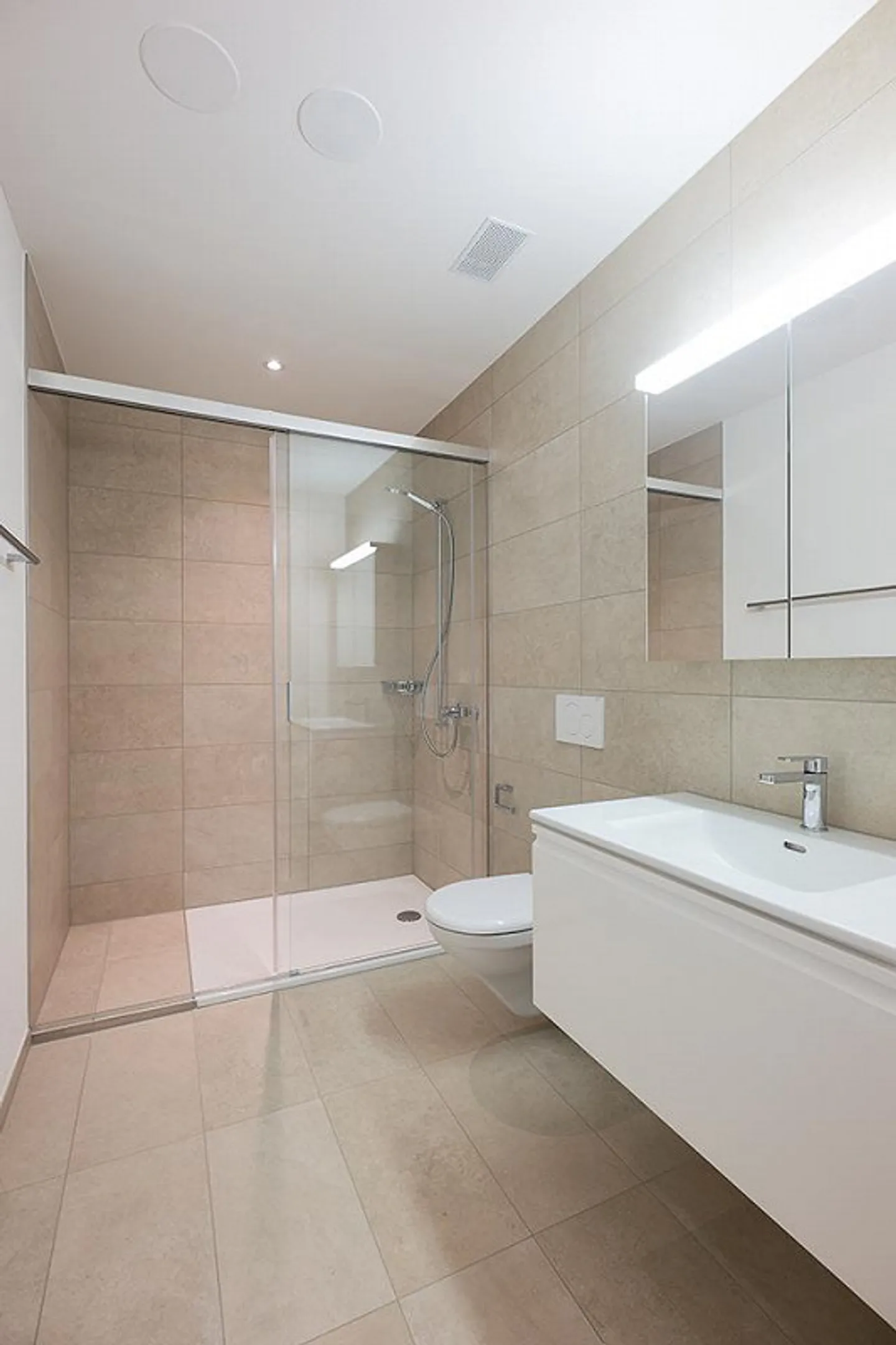 Moderne Wohnung im Herzen von Wettingen - Foto 3 von 9