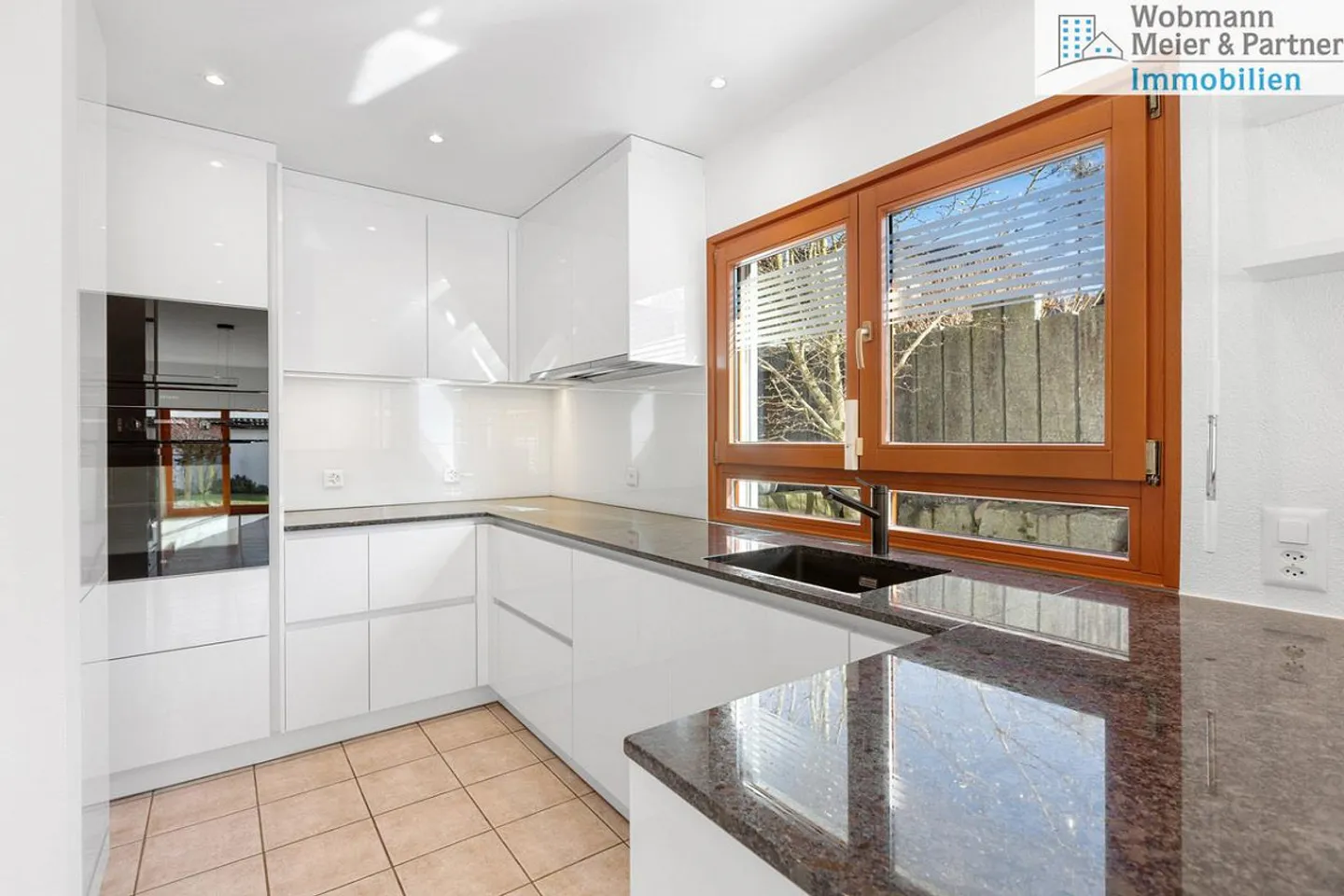 Kindhausen : Maison de coin en rangée bien entretenue dans un emplacement calme - Photo 3 sur 6