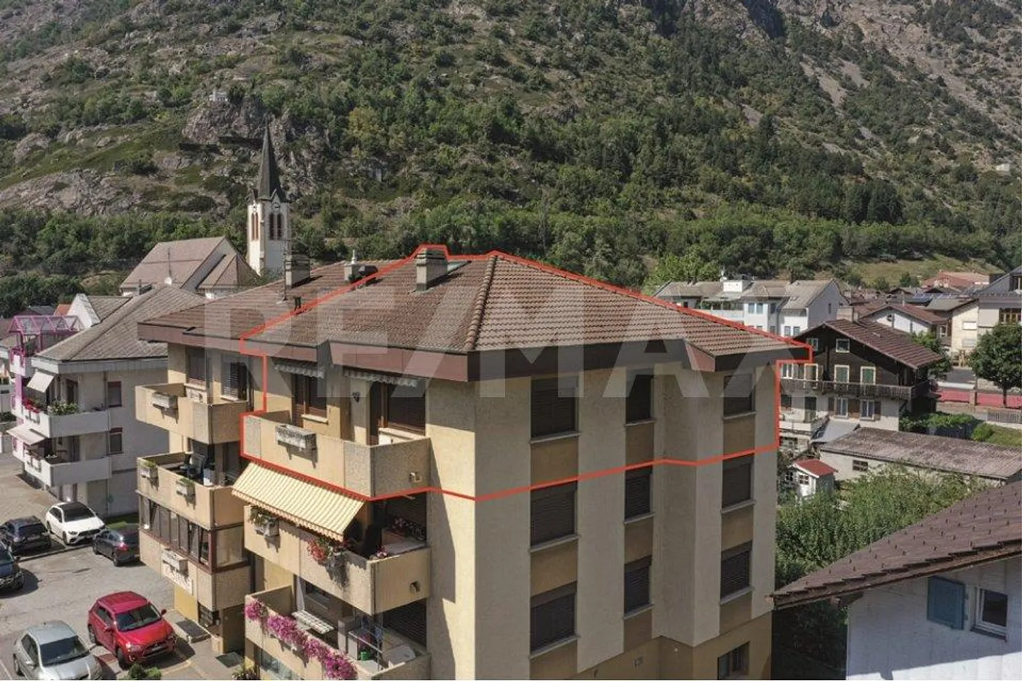 Beautiful apartment in the center of Gampel - Photo 1 of 12