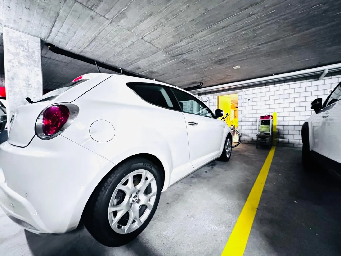 Elegante casa unifamiliare di 4,5 locali con camino, garage in una posizione privilegiata - Foto 11 di 14