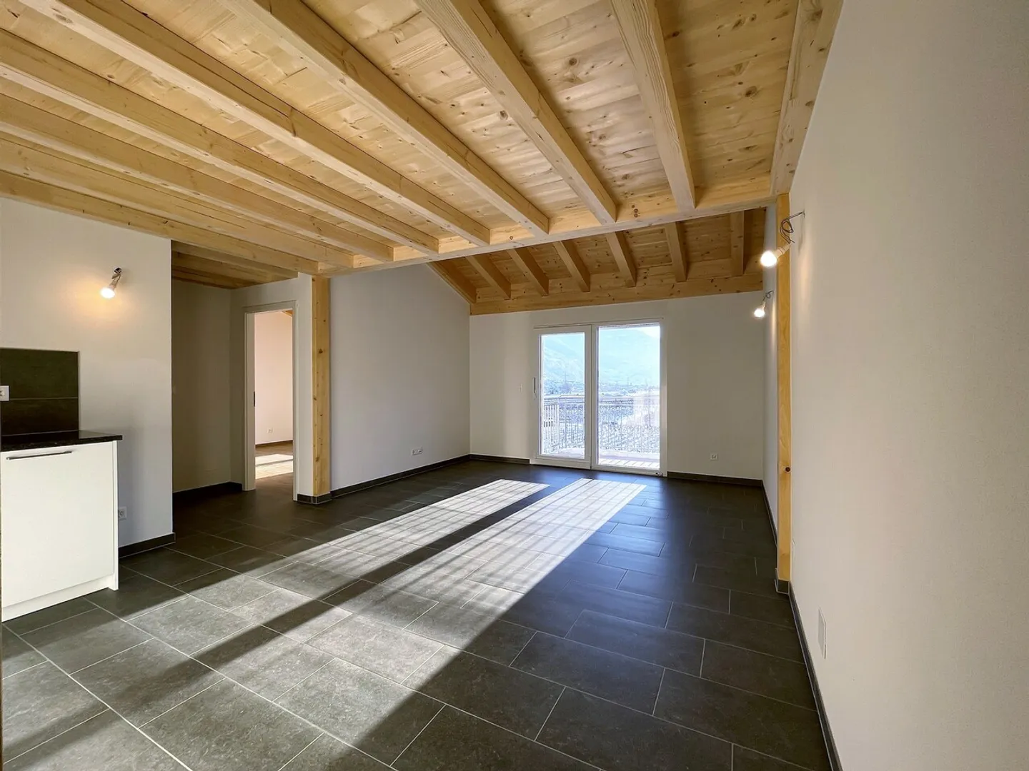 Magnifique appartement 2.5 pièces au 2ème étage avec mezzanine - Foto 3 di 9