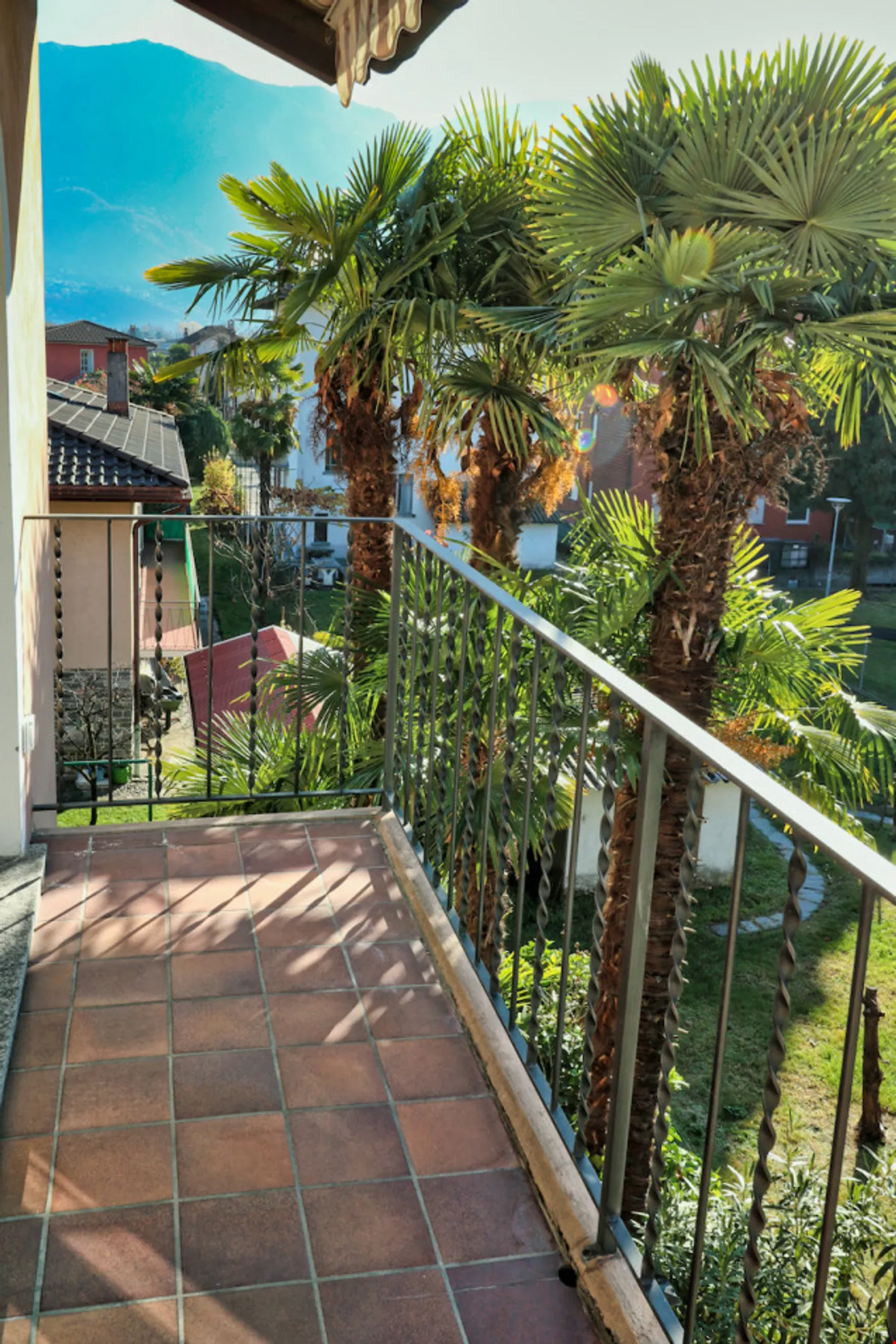 ASCONA, Nous louons un élégant appartement de 3½ pièces avec cheminée et style - Photo 5 sur 16