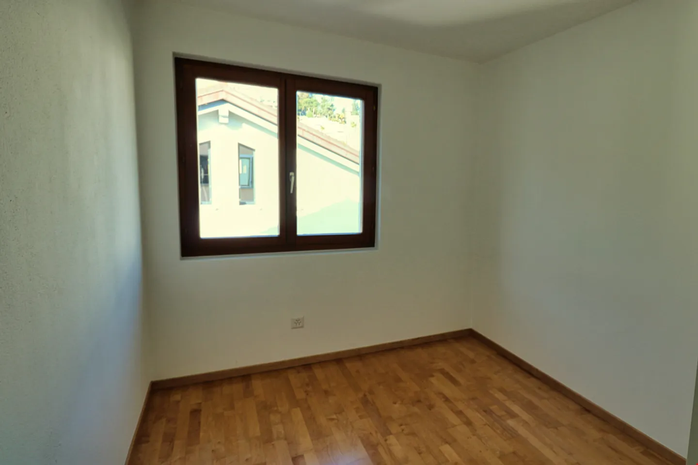 ASCONA, Nous louons un élégant appartement de 3½ pièces avec cheminée et style - Photo 13 sur 16