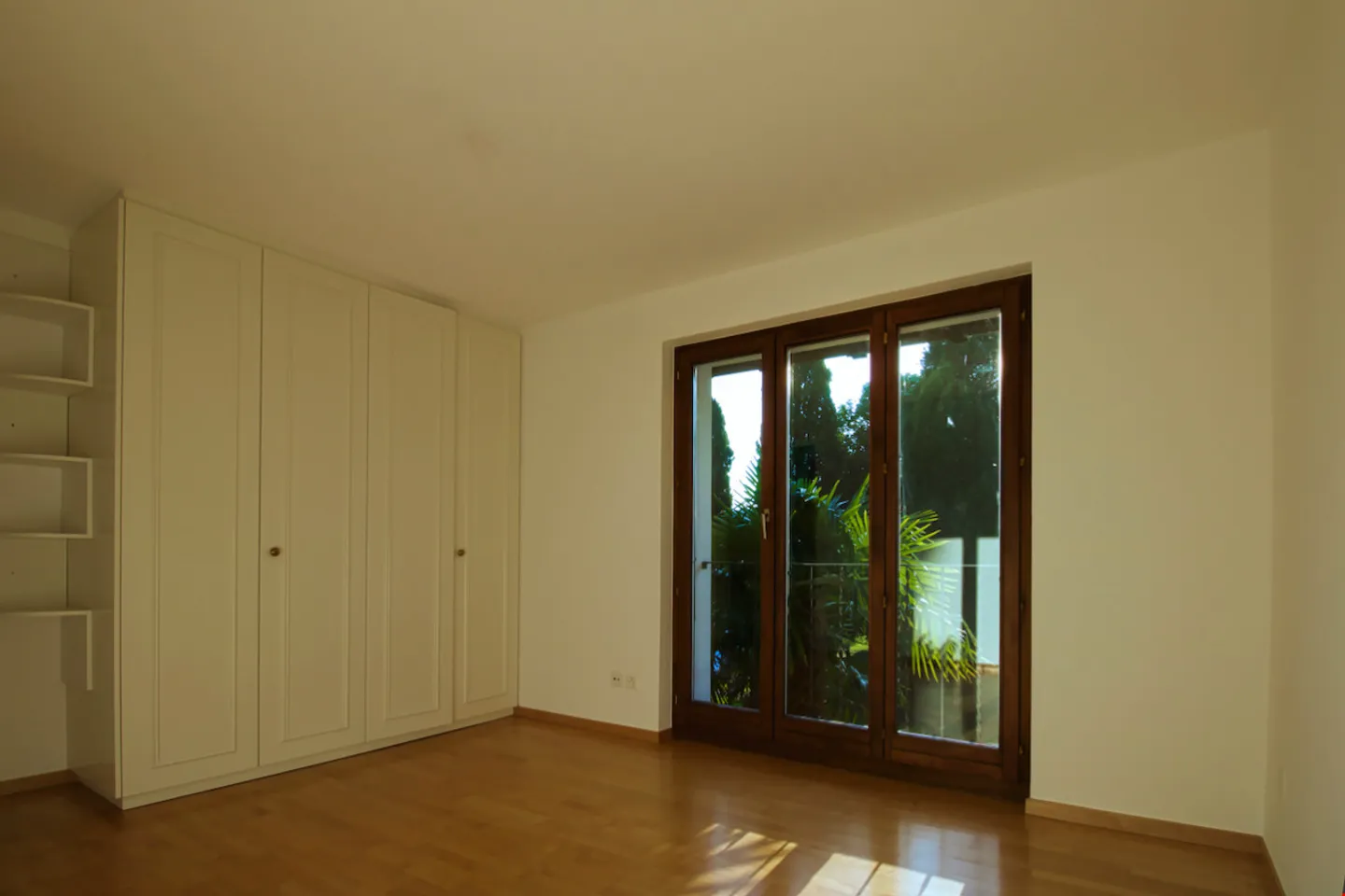 ASCONA, Nous louons un élégant appartement de 3½ pièces avec cheminée et style - Photo 14 sur 16