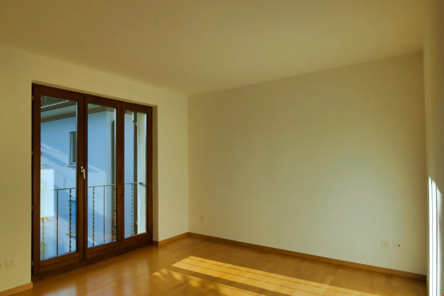 ASCONA, Nous louons un élégant appartement de 3½ pièces avec cheminée et style - Photo 15 sur 16