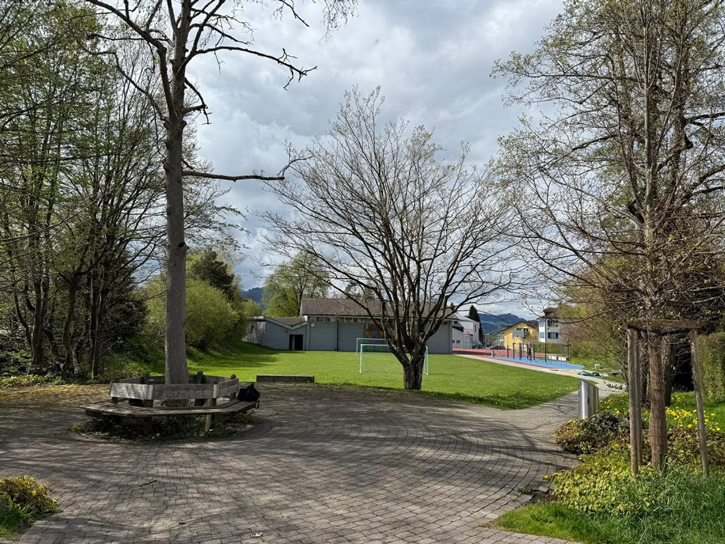 Traum Dachwohnung mit Terrasse - Foto 2 von 14