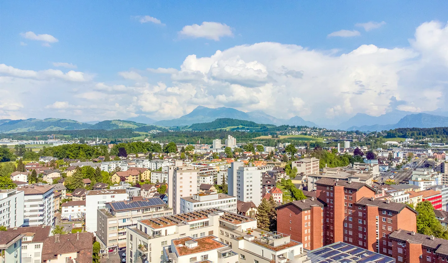 Moderne Gewerbefläche in Emmenbrücke - Foto 2 von 3