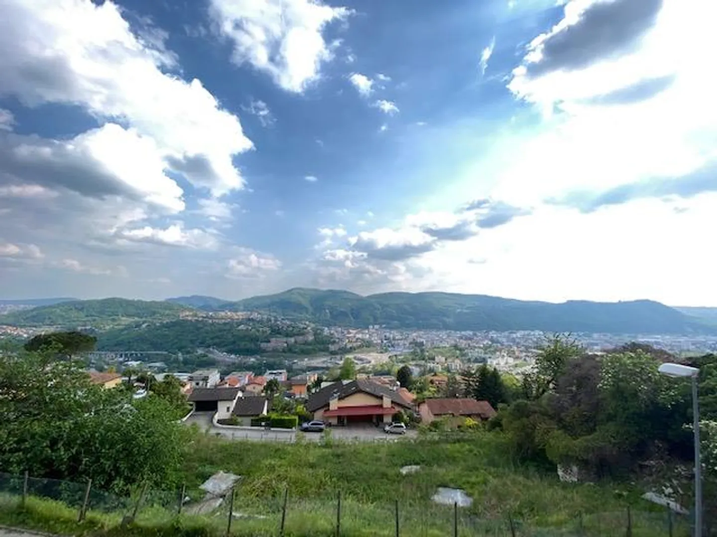 SPLENDID SINGLE-FAMILY HOUSE WITH PANORAMIC VIEW - Photo 2 of 13