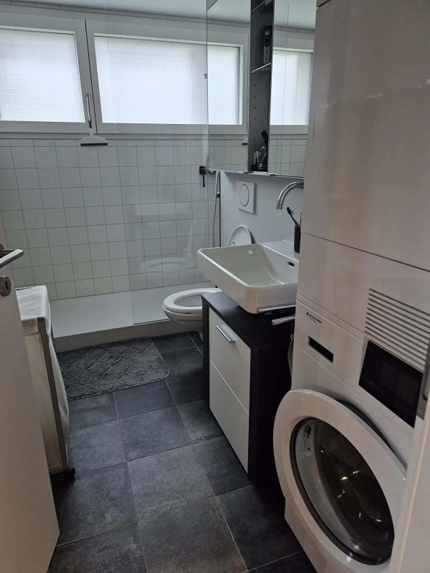 Appartamento moderno di 3,5 locali in standard di proprietà - Foto 6 di 6