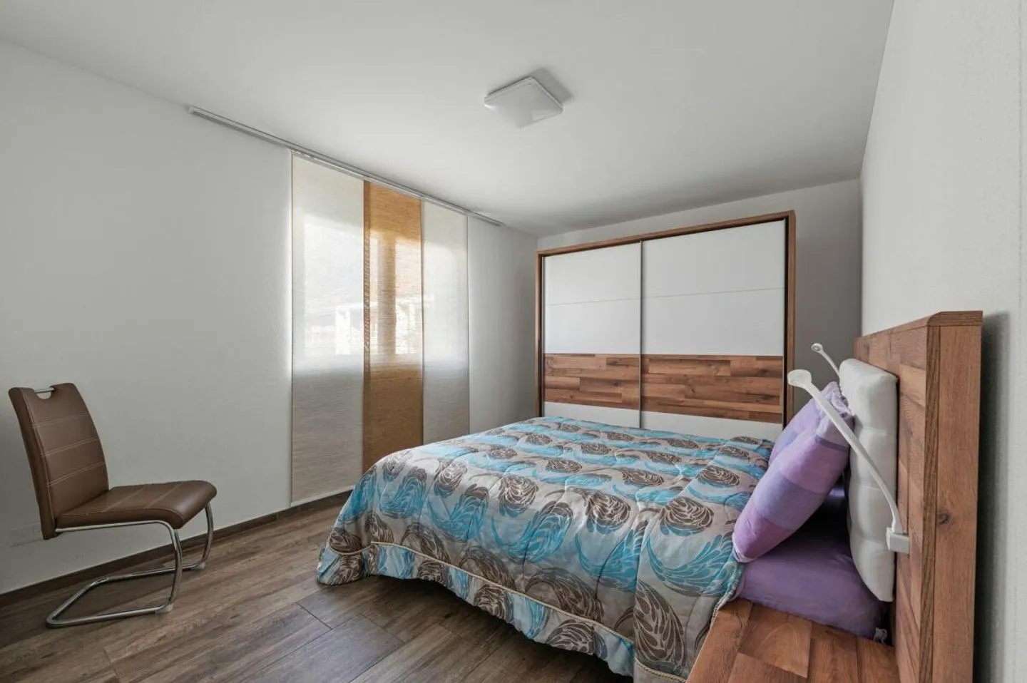 Modernes 3.5-Zimmer-Apartment in Claro - Foto 9 von 16