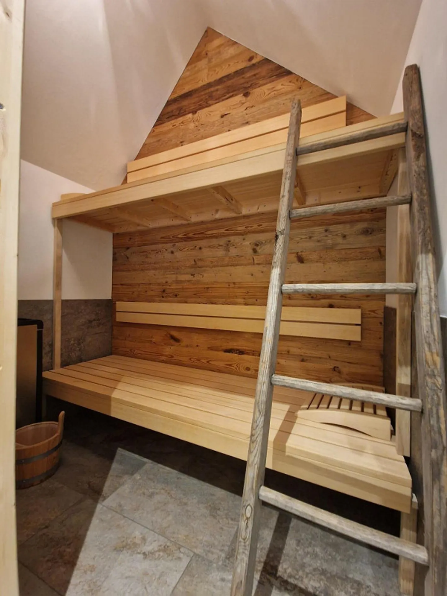 Traum Dachwohnung mit Terrasse - Foto 13 von 14