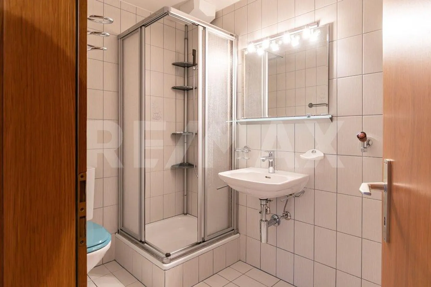 Beautiful apartment in the center of Gampel - Photo 10 of 12