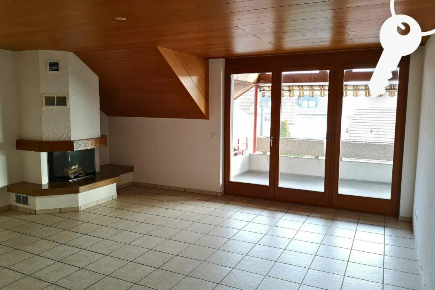 Appartement mansardé de 3,5 pièces confortable dans un emplacement calme en bordure de forêt - Photo 2 sur 9