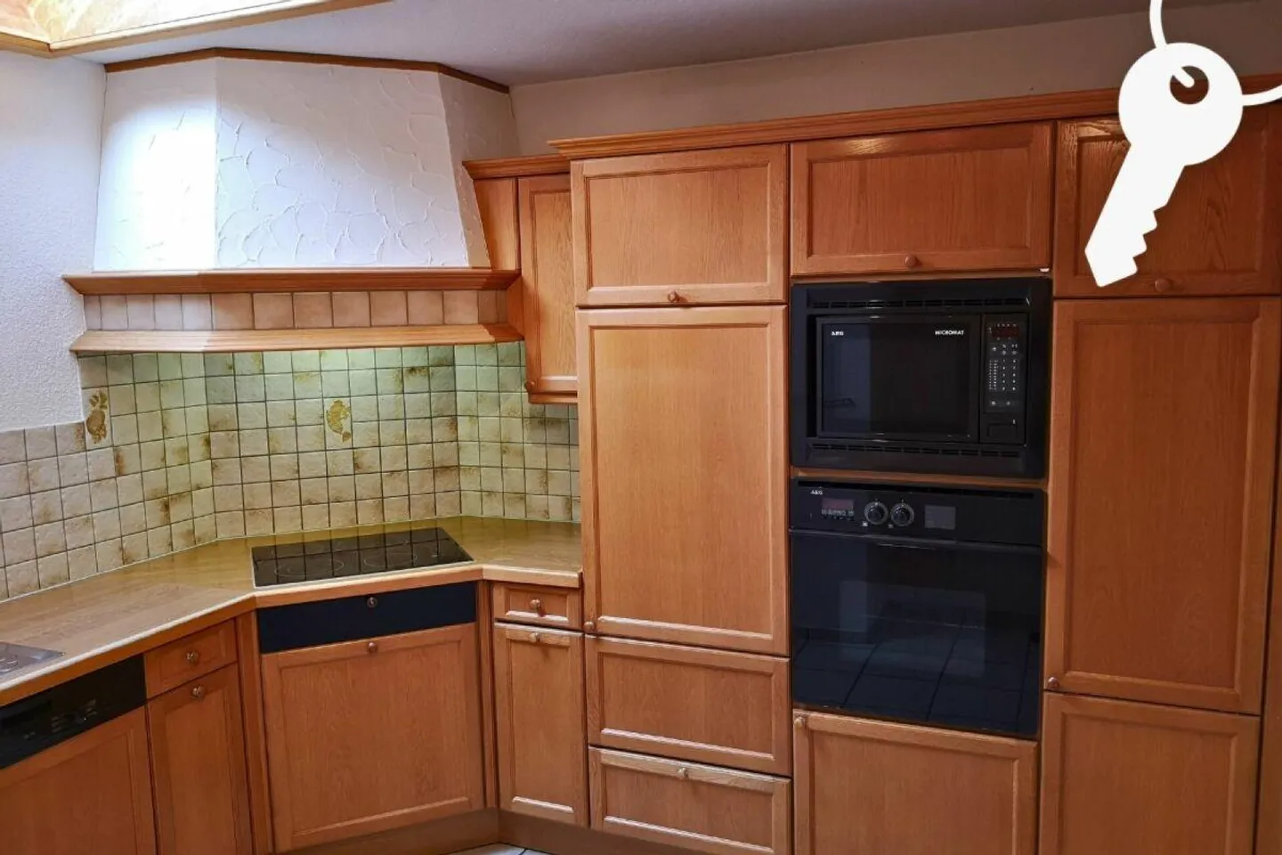 Appartement mansardé de 3,5 pièces confortable dans un emplacement calme en bordure de forêt - Photo 6 sur 9