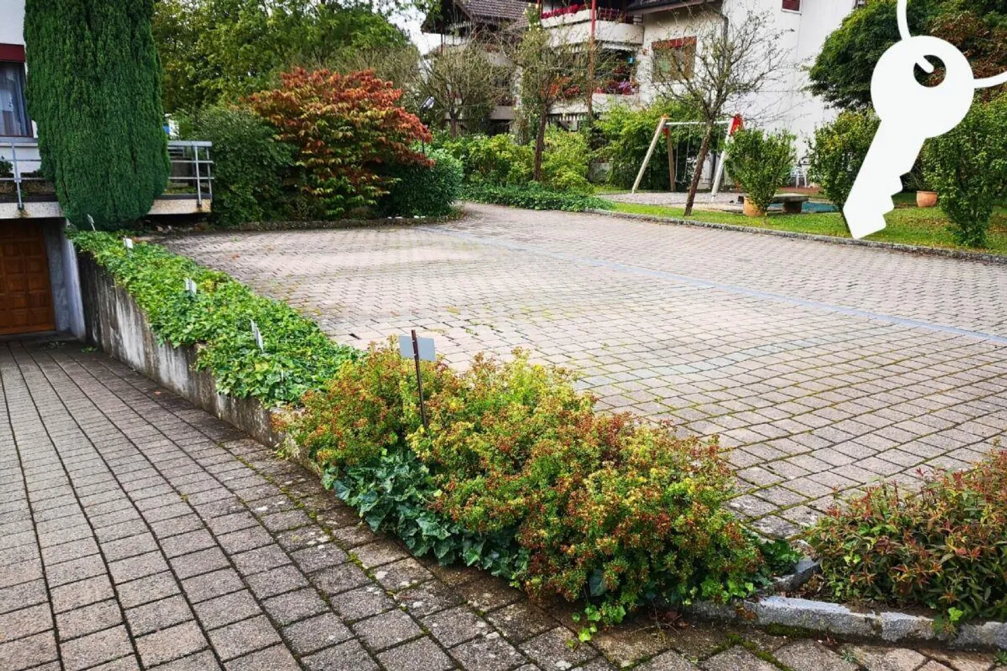 Appartement mansardé de 3,5 pièces confortable dans un emplacement calme en bordure de forêt - Photo 9 sur 9