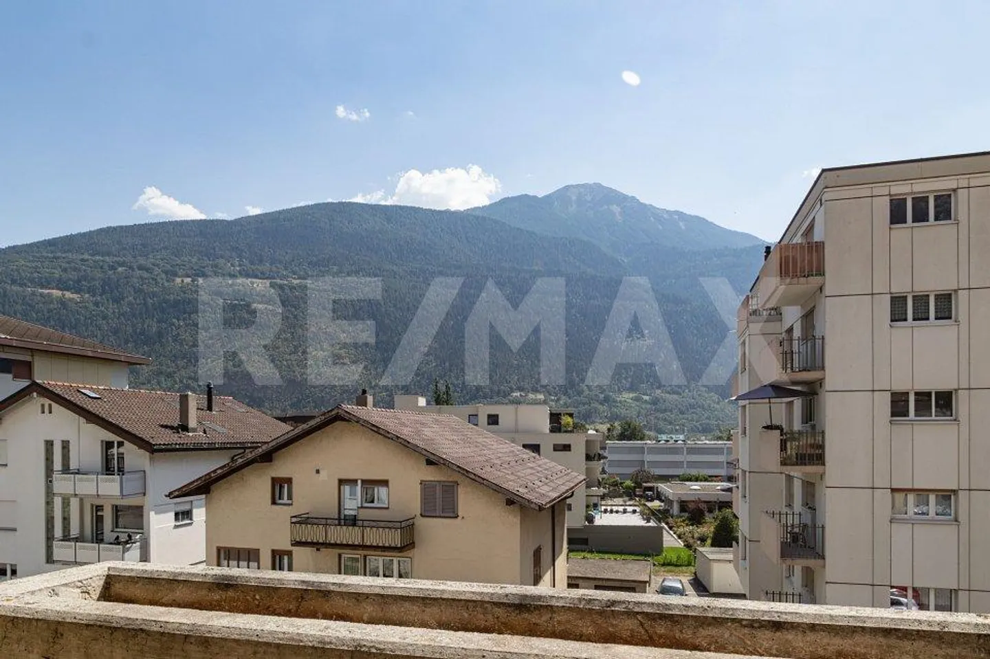 Beautiful apartment in the center of Gampel - Photo 11 of 12