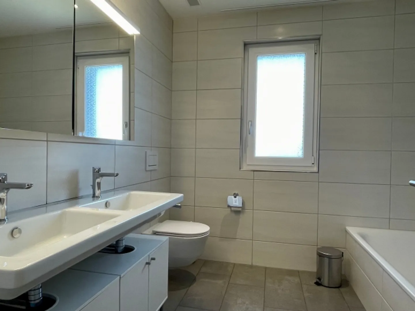 Appartement moderne et spacieux de 4,5 pièces avec beau balcon à Kleindöttingen - Photo 9 sur 11