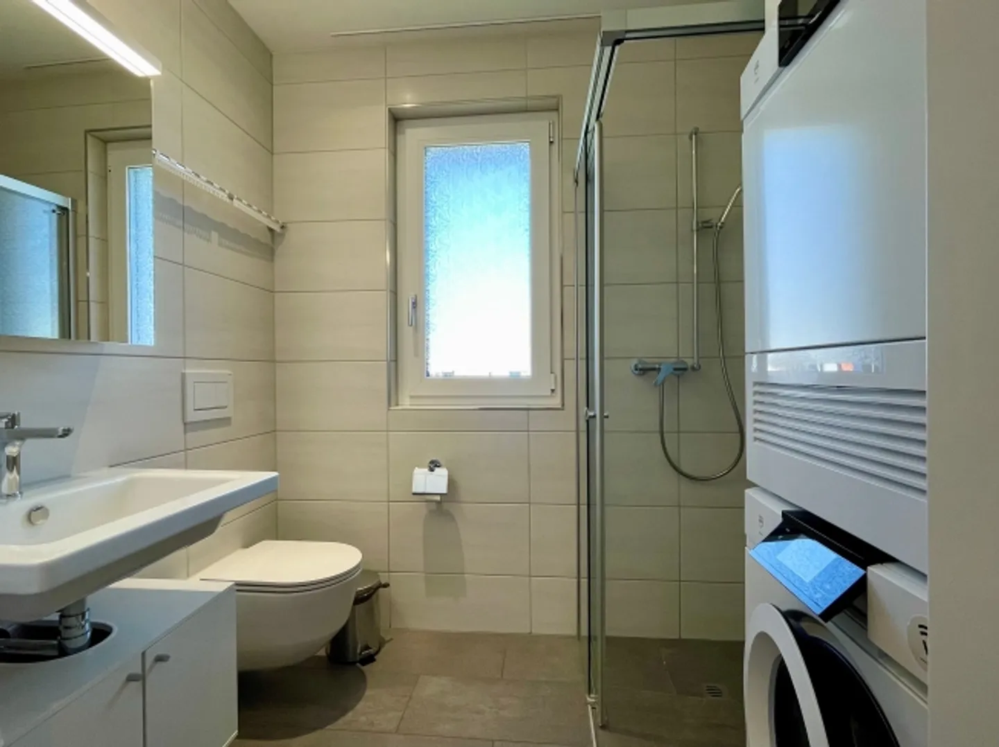 Appartement moderne et spacieux de 4,5 pièces avec beau balcon à Kleindöttingen - Photo 10 sur 11