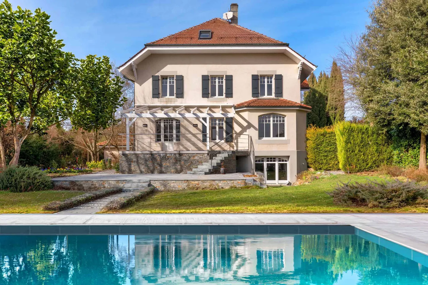 Maison Individuelle Élégante à Jussy - Photo 1 sur 13