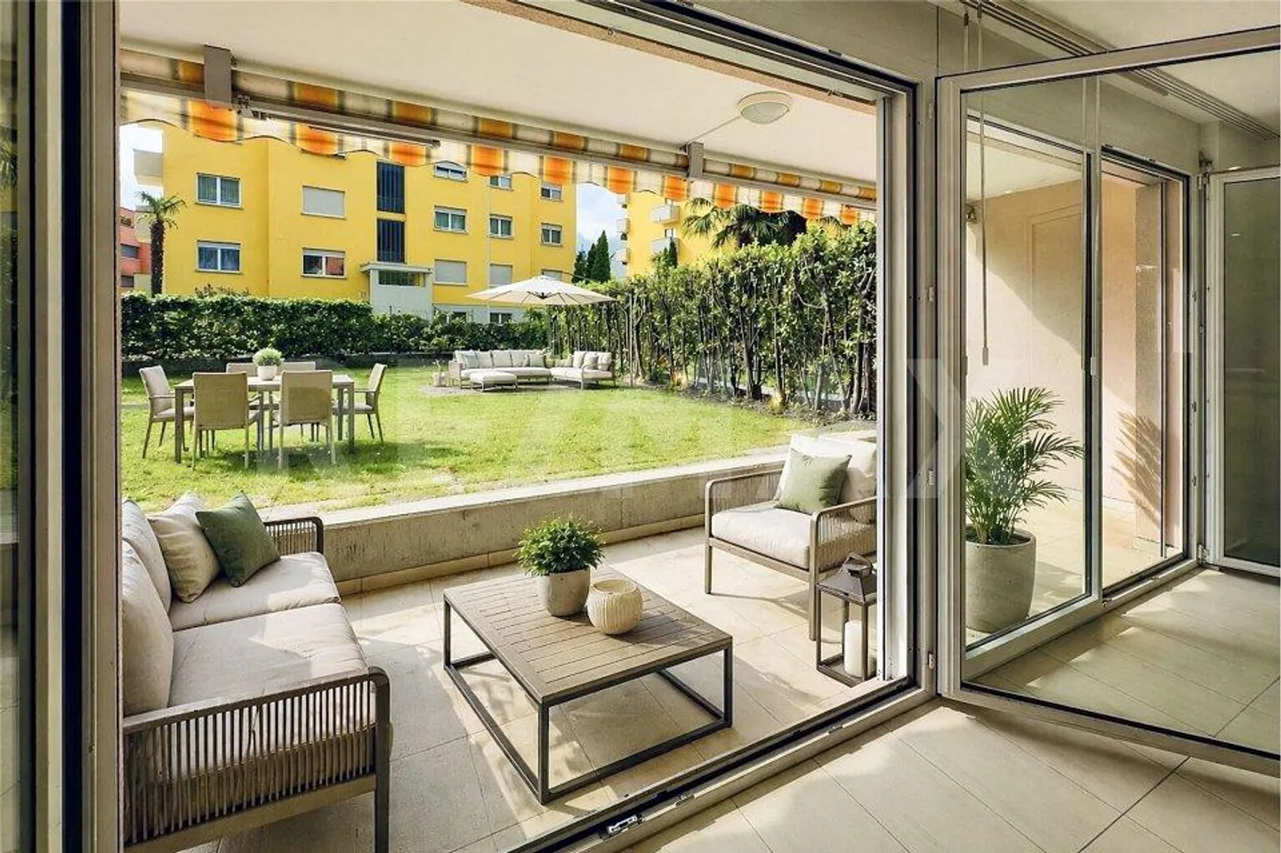 Modernes 3,5-Zimmer-Apartment mit Garten in der Nähe von Geschäften - Foto 1 von 13
