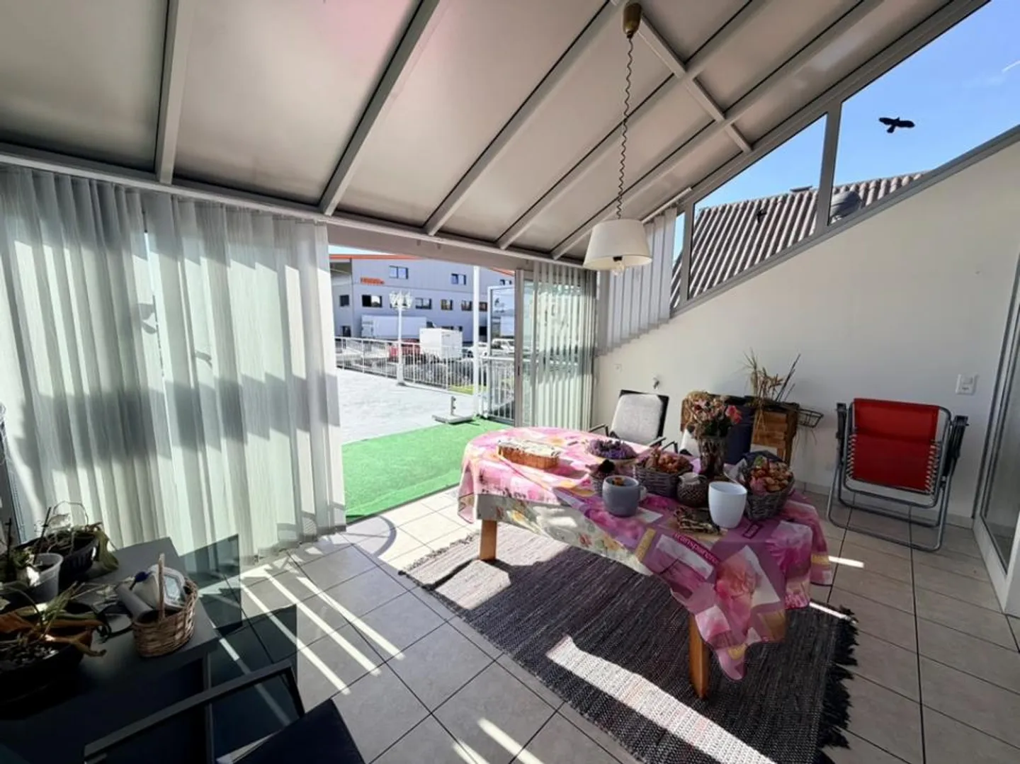 Free Suite Villa of 165 m2 + large storage area of 154 m2 - Photo 8 of 13