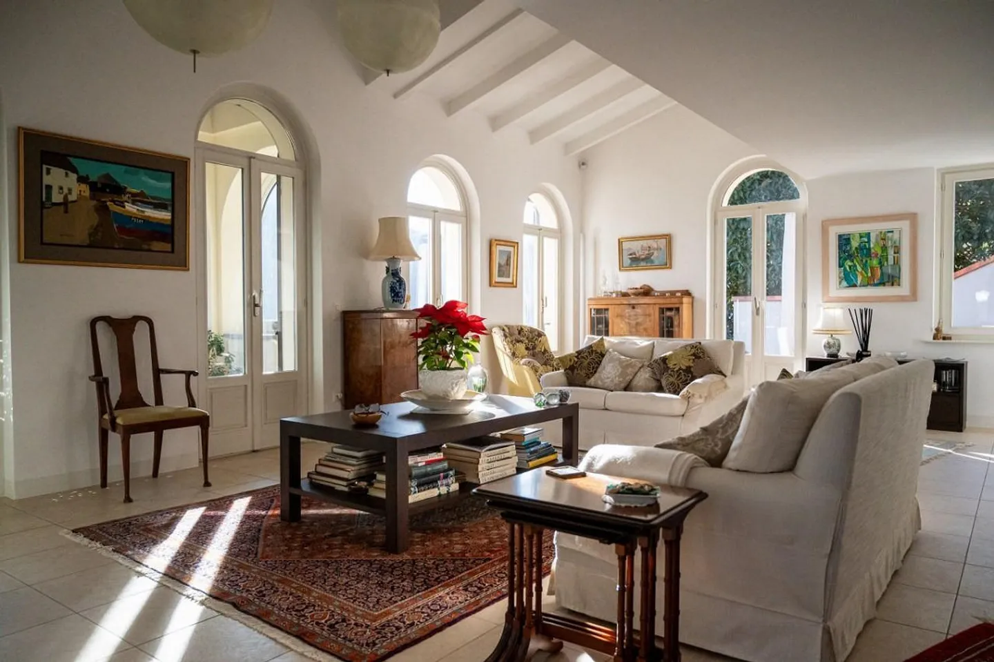 IMPORTANT VILLA SURROUNDED BY A LARGE PARK WITH LAKE VIEW - Photo 5 of 13