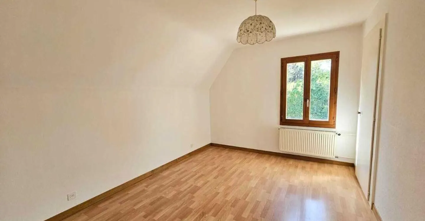 Charmante maison bifamiliale de 4.5 pièces à Nyon - Foto 4 di 12